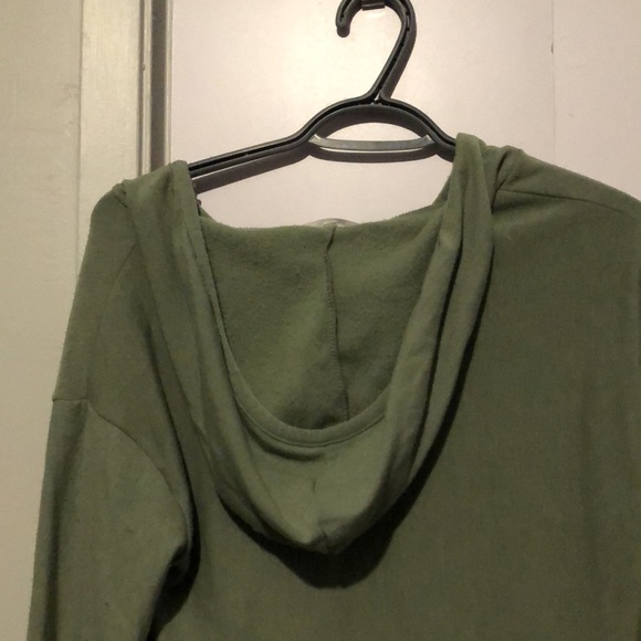 H&M size small green crop top hoodie v-neck - Picture 2 of 3